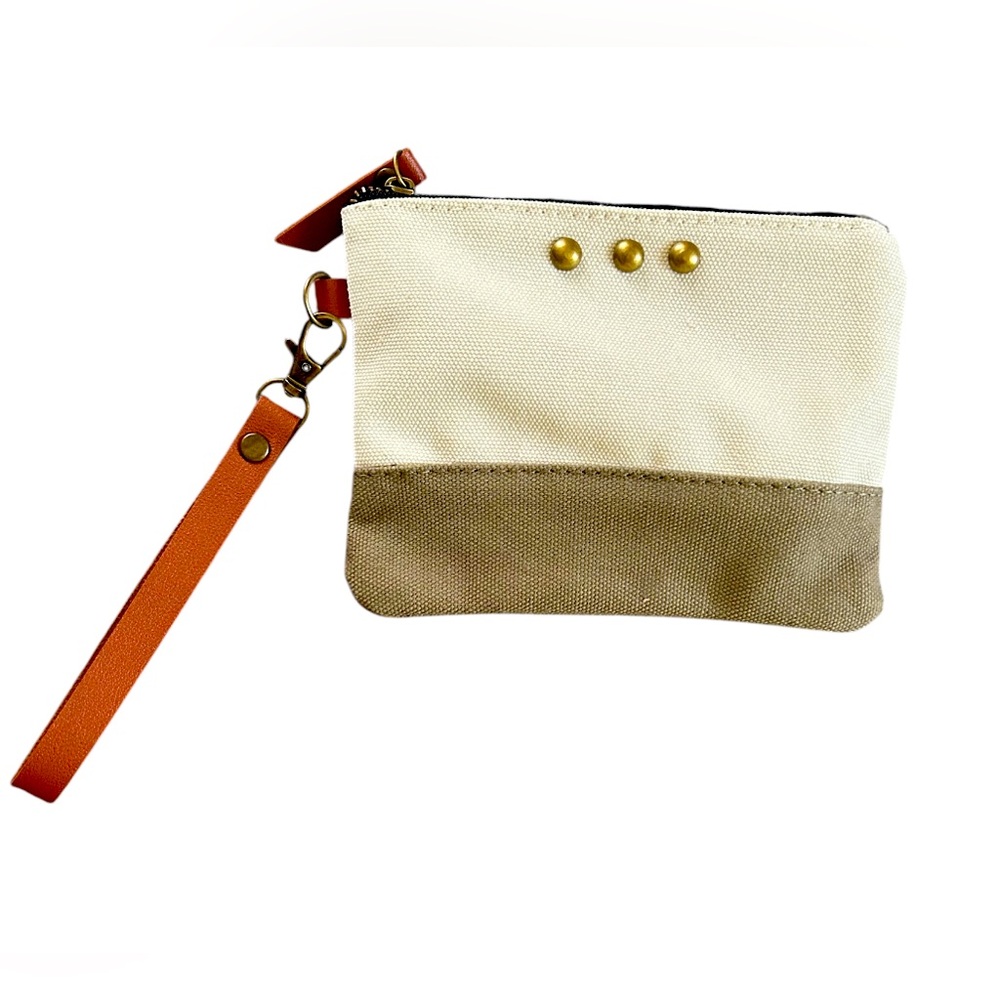 Pretty Simple Canvas Wristlet Tan and Green‎ Zipper